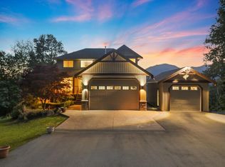 43251 Salmonberry Dr, Chilliwack, BC V2R4A4
