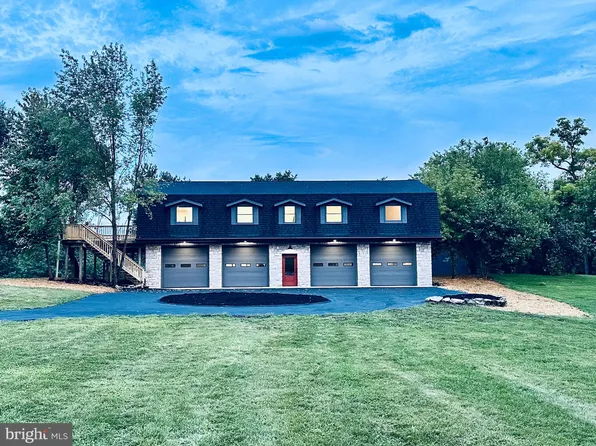 4656 Fetterhoff Chapel Rd, Chambersburg, PA 17202