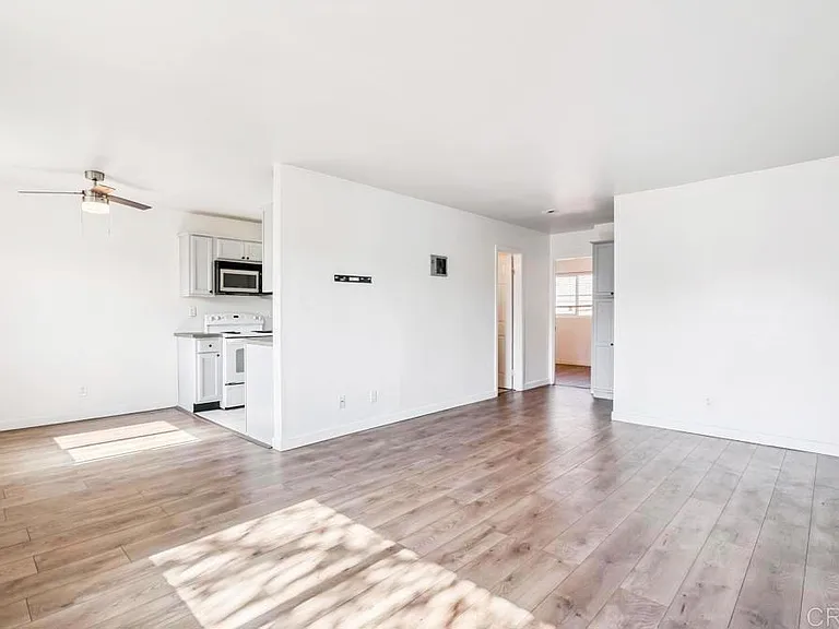 4402 Delta St #23 — Photo 1