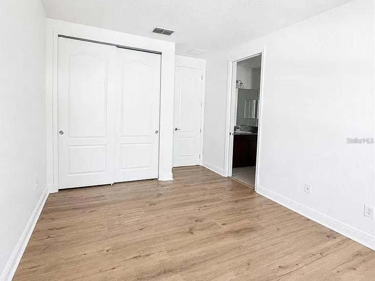 10345 Belfry Cir — Photo 17