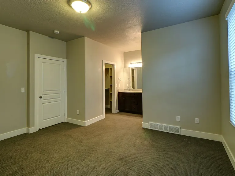 120 W 3430 N — Photo 7