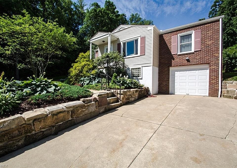 1st image of 362 Aqueduct St