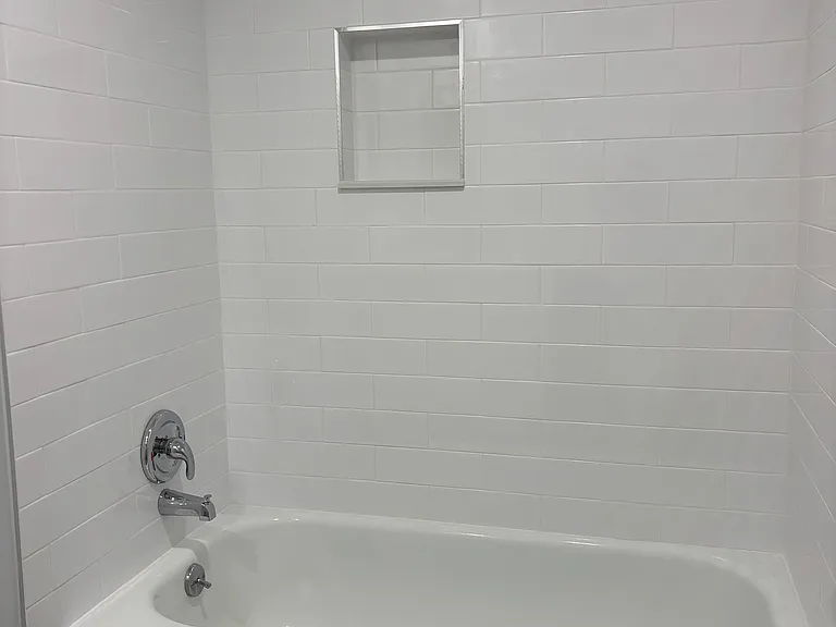 118 Edgewood Ct #0 — Photo 6