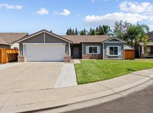 7018 Saint Lakes Ct, Riverbank, CA 95367