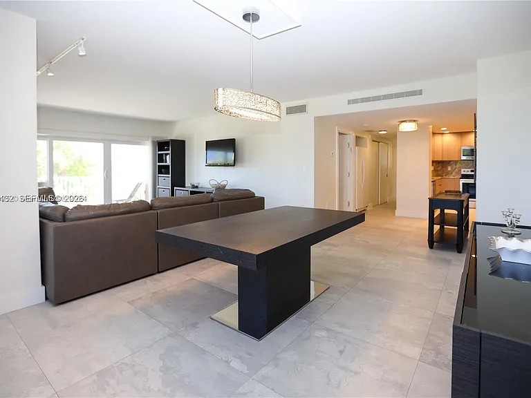 300 Bayview Dr #216 — Photo 6