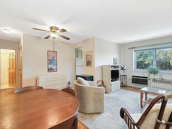 5th image of 20 Secor Pl APT 5G