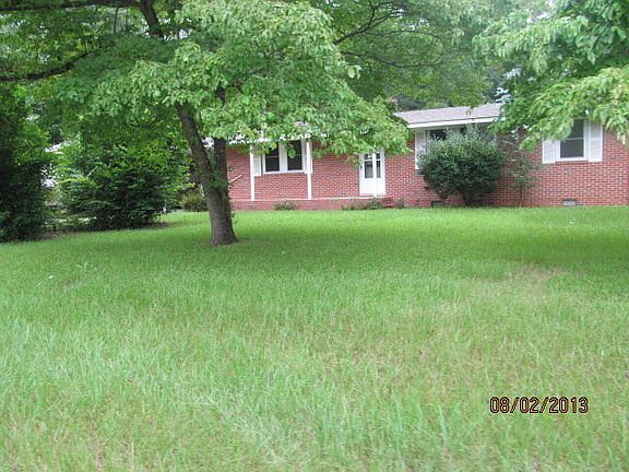 2nd image of 203 Pinehurst Dr