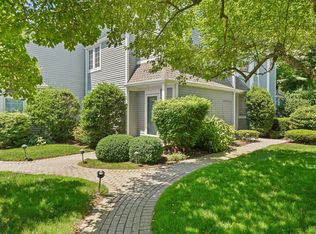 51 Hale Ln #51, Darien, CT 06820