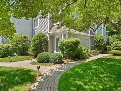 51 Hale Lane #51, Darien, CT, 06820