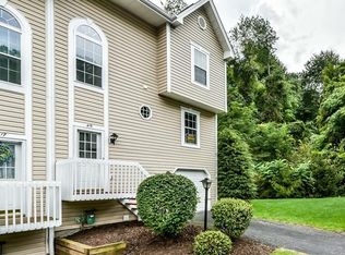 419 Redwood Ct, Pittsburgh, PA 15202