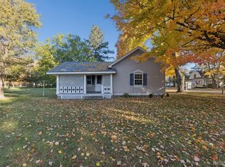 603 N Line St, Chesaning, MI 48616