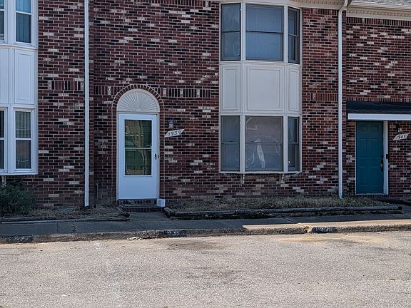 2nd image of 1939 Darnell Dr