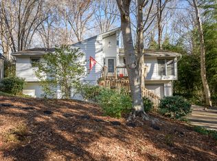 6720 Tara Dr, Charlotte, NC 28211