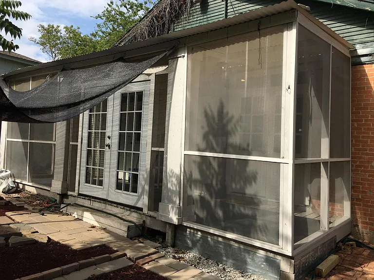 2107 Clover Ln — Photo 10