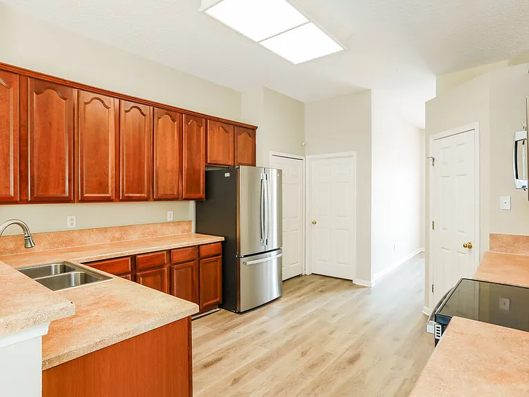14060 Red Rock Lake Dr — Photo 7