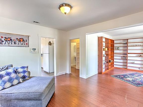 3rd image of 5320 21st Ave