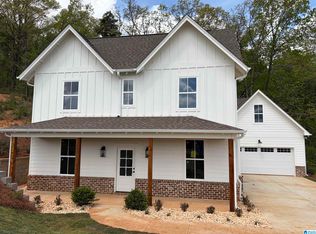 312 Cornwall Dr, Maylene, AL 35114