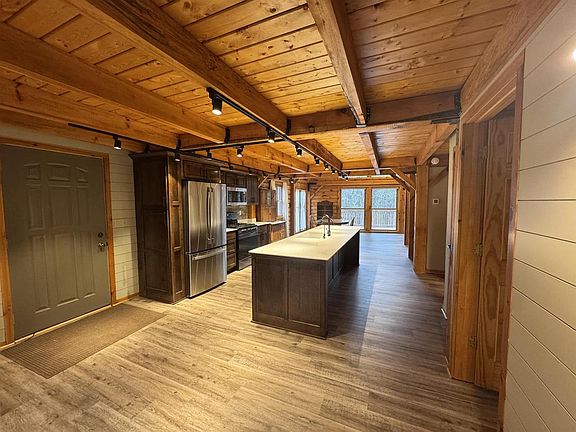 4th image of 29558 Whispering Pines Road