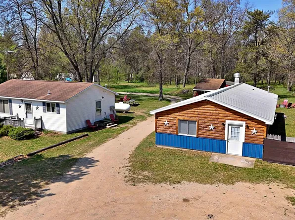 10555 N Twin Creek Rd, Irons, MI 49644