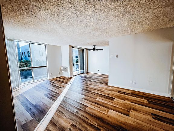 4th image of 8011 W Romaine St #19