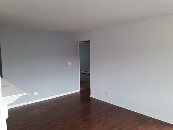 2nd image of 644 W Arlington Pl APT 4I