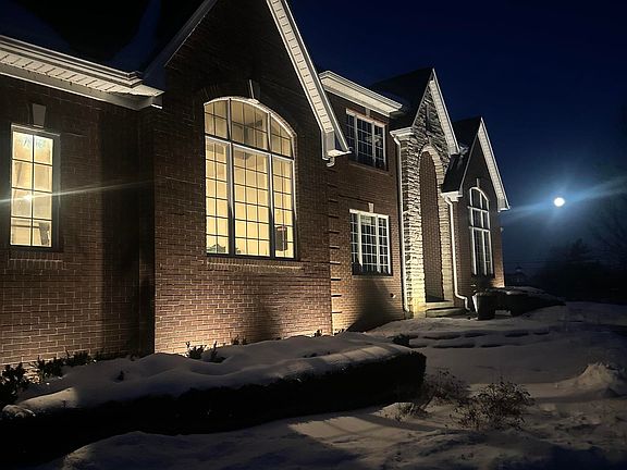 5th image of 21901-31 Mile Rd