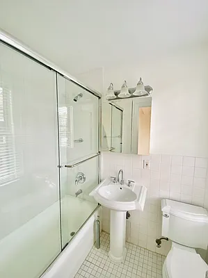 Rented by Corcoran | media 14