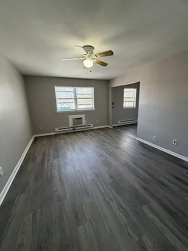 105 Lincoln St Photo 1