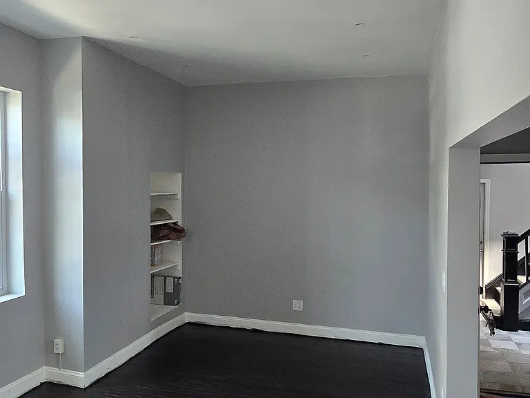 9202 97th Ave #1R — Photo 3