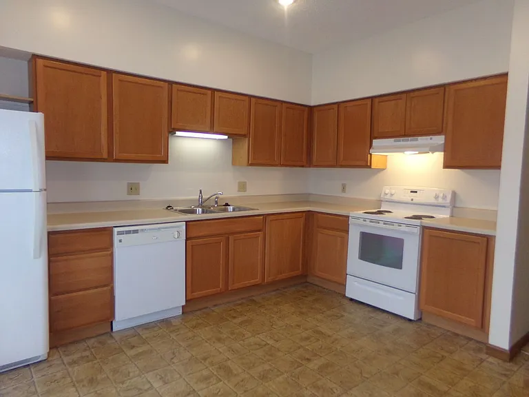 1001-1003 Jill Ct #1005 — Photo 6