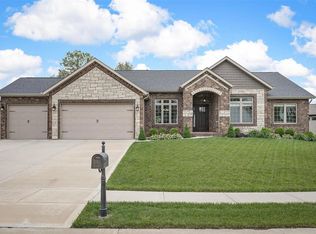8383 Mill Hill Ln, Troy, IL