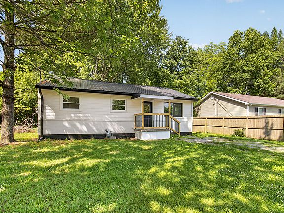 3rd image of 33 W Eades Ave