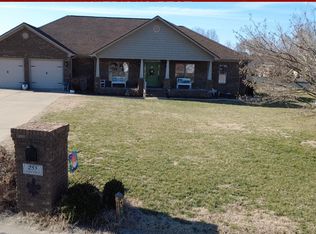 255 Meadow Ridge Ct, Paducah, KY 42003