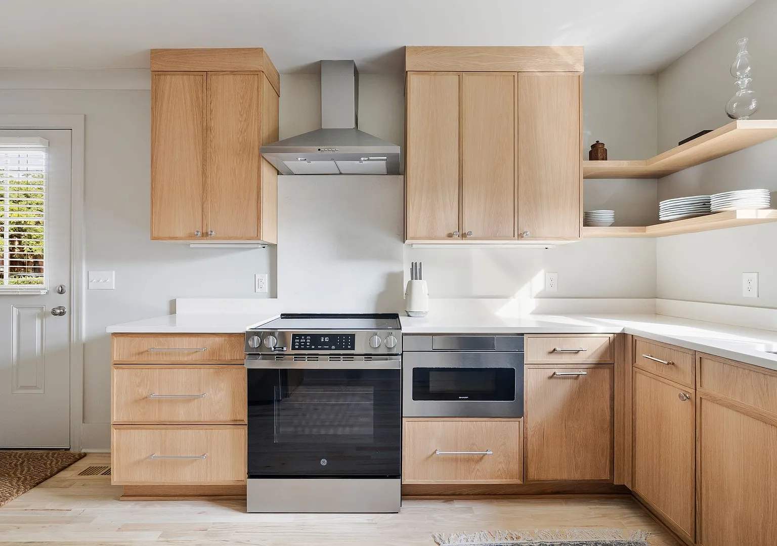 The Tidal Flat- 189 Third Avenue, Unit A — Photo 2