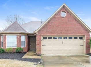 10233 Fox Chase Dr, Olive Branch, MS 38654
