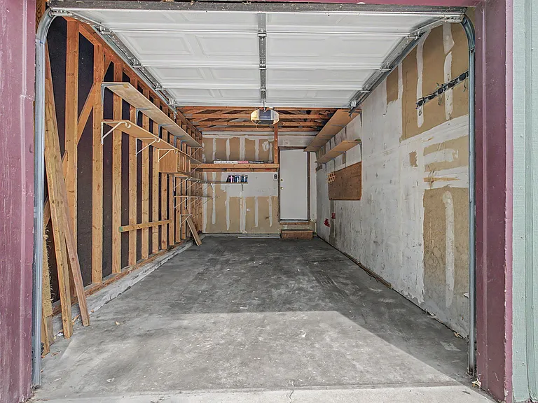 One car garage