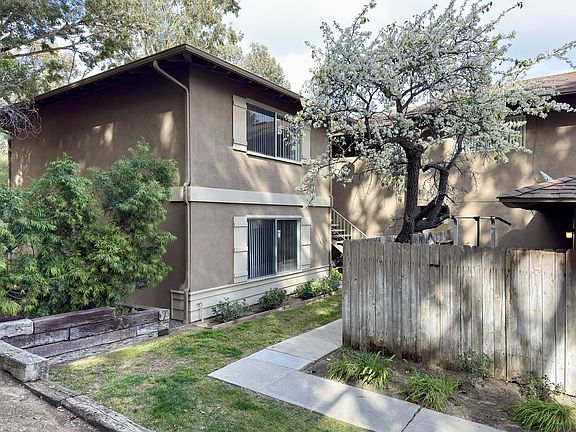 3rd image of 2132 Via Camino Verde APT 4