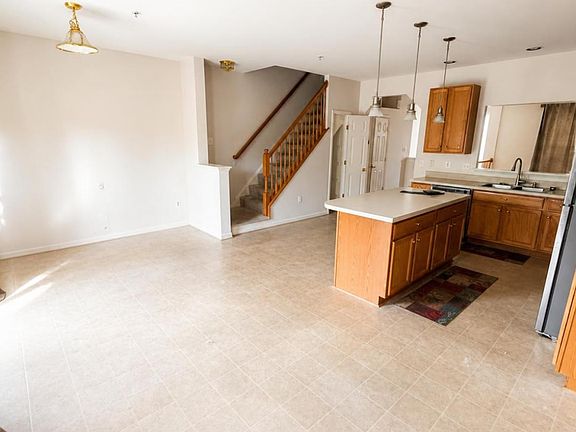4th image of 220 Timber View Ct #1