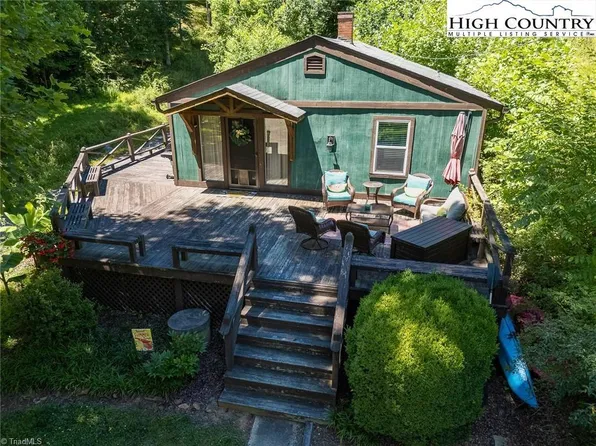 7 Legra Rd, Grassy Creek, NC 28631