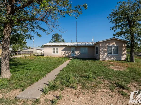 18 8th St, Sterling City, TX 76951