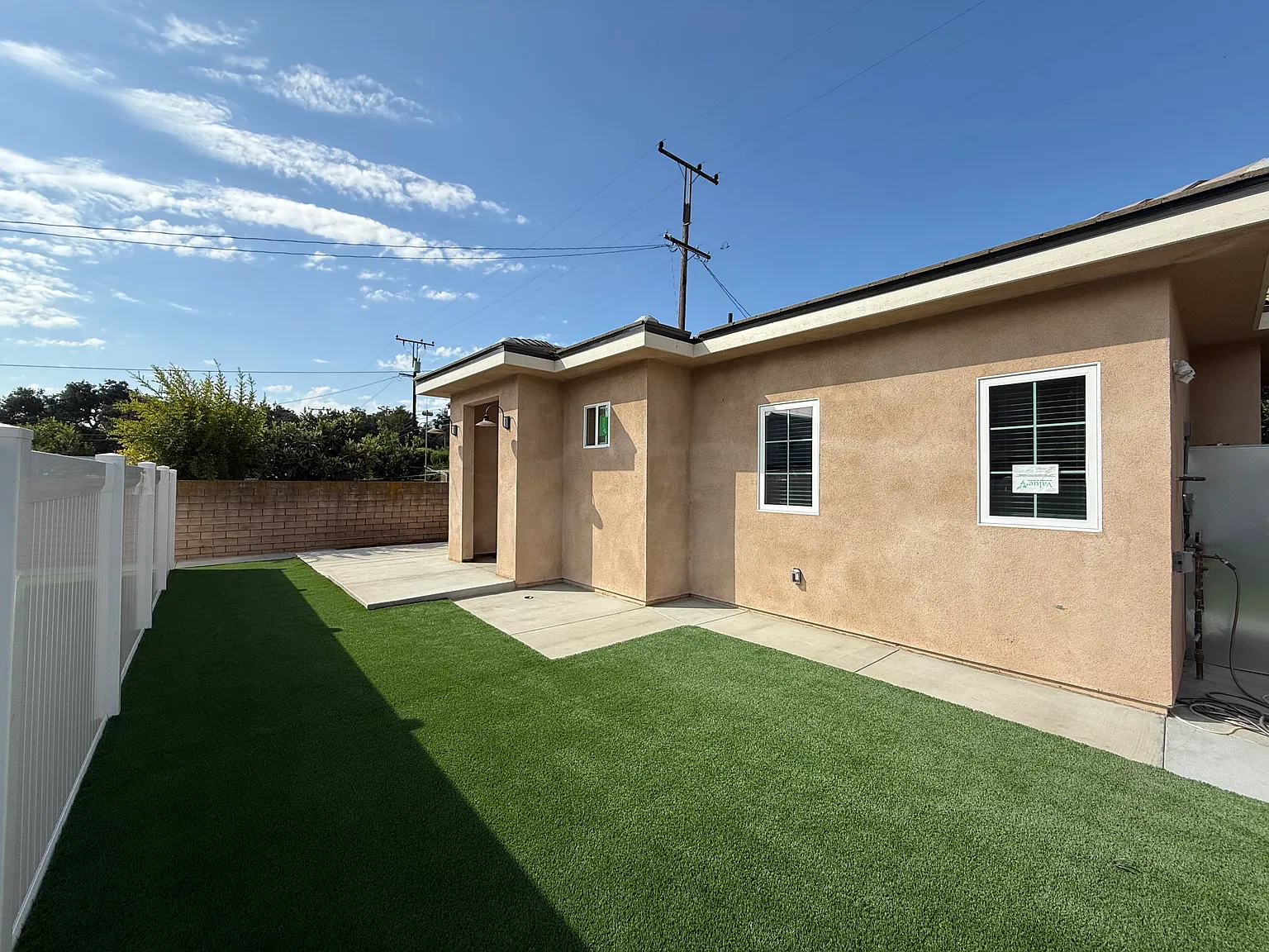 2 bed, 800 sqft, $3,100 — Photo 2