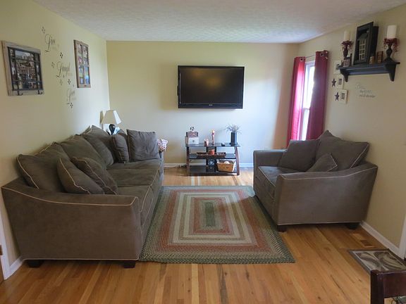 4th image of 2170 Jarrow Dr