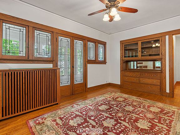 5th image of 427 N Grove Ave #2