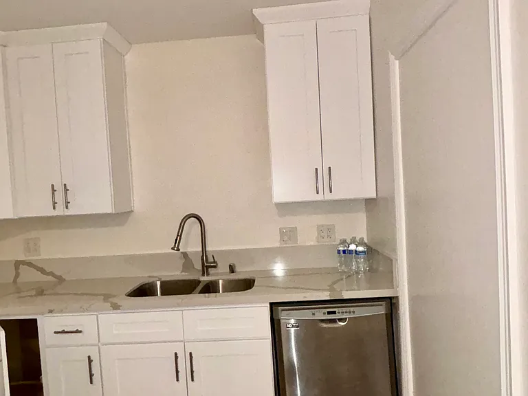 11420 Mina Ave #1 — Photo 9