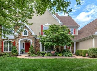 1418 Country Lake Estates Dr, Chesterfield, MO 63005
