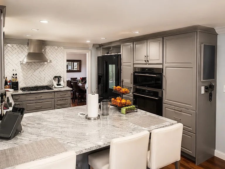 Main Level - Kitchen - view of stainless steel appliances