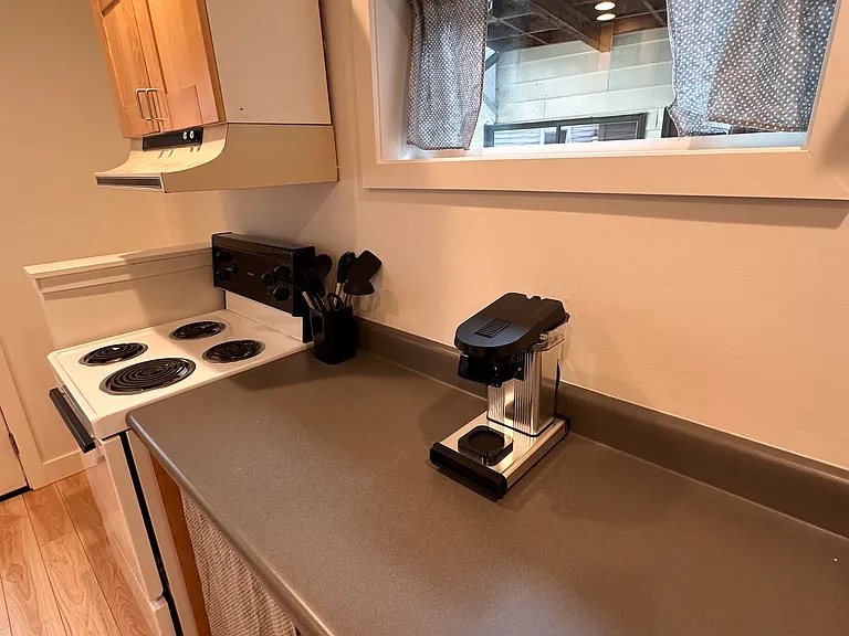 1624 Glacier Ave #B — Photo 16