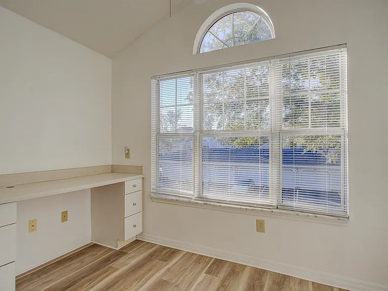 15205 Harbour Vista Cir — Photo 8