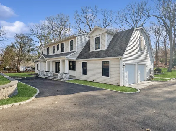 14 Bob O Link Lane, Northport, NY 11768