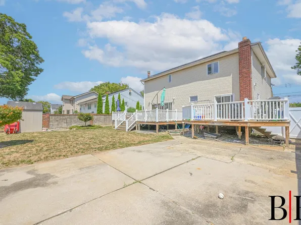 2150 Royce Street image 33 of 36